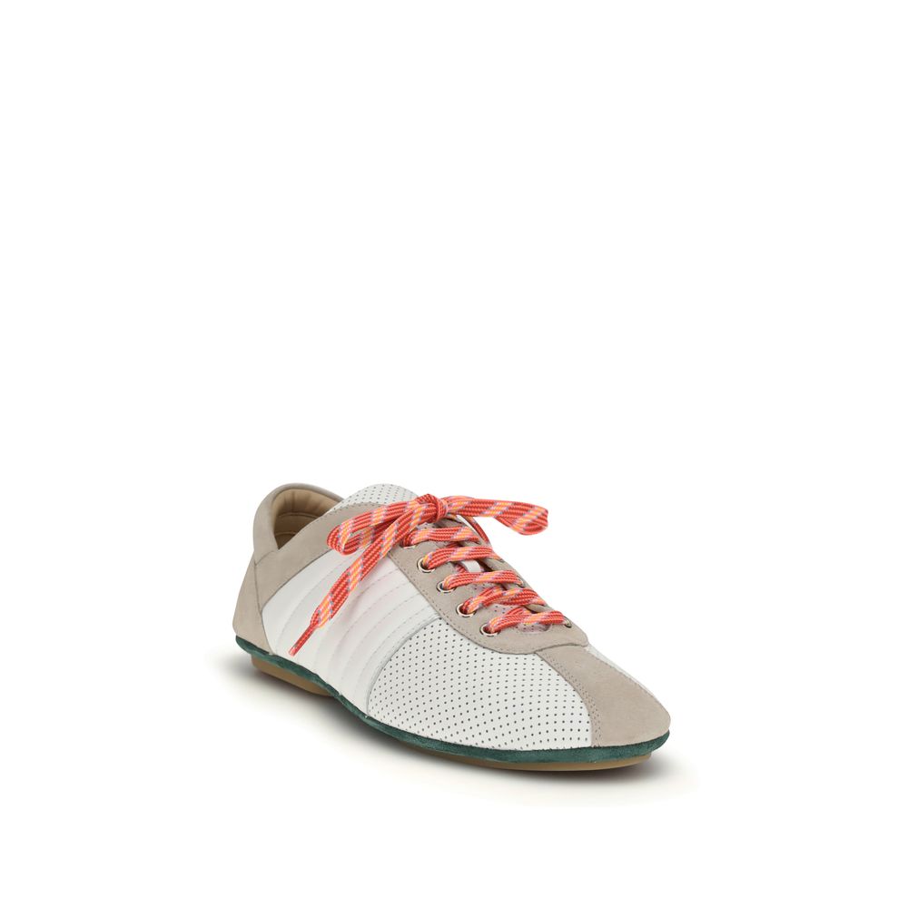 Elegant Leather Low Top Sneakers designed by Valentino Garavani - Image 2