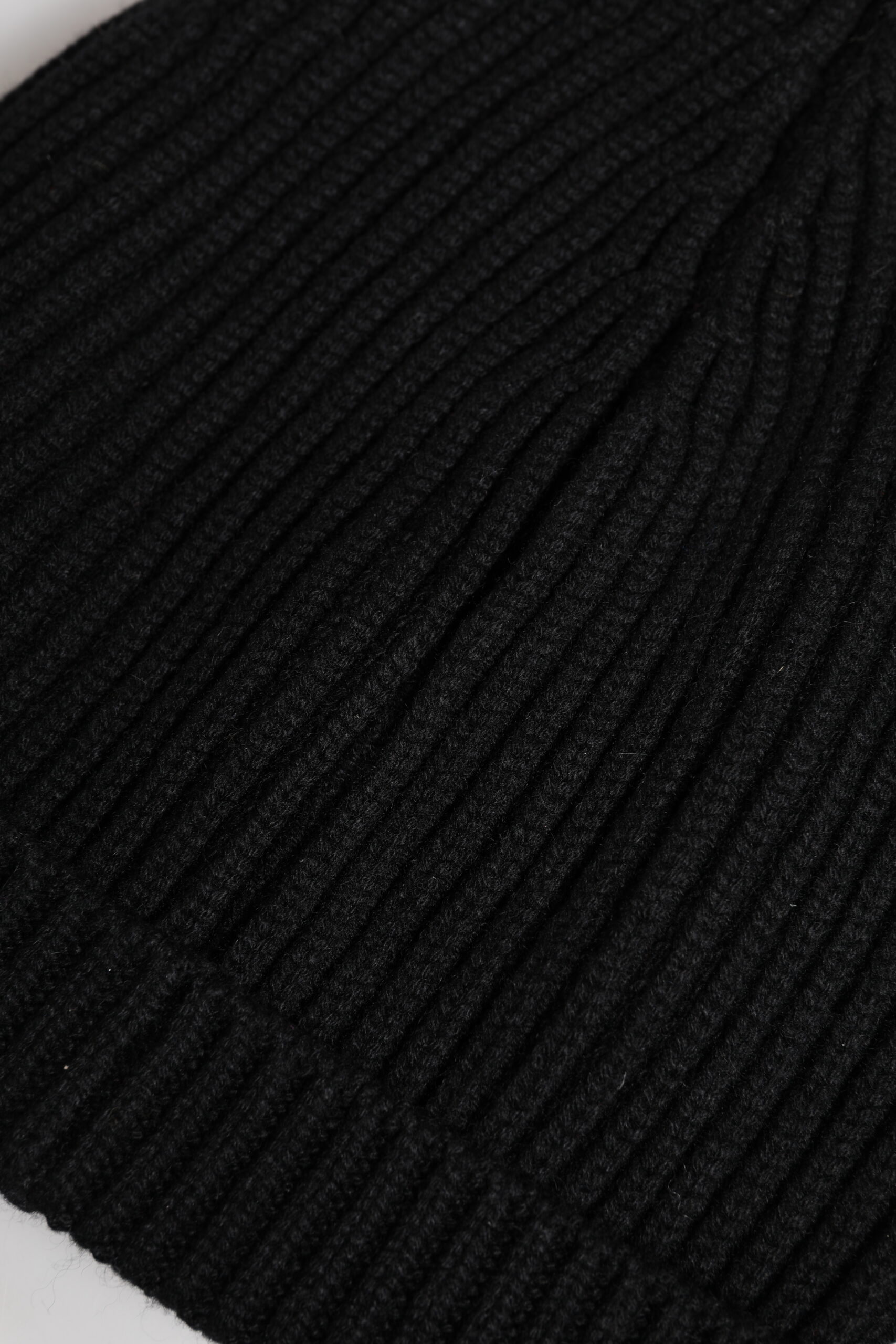 Black Cashmere Knitted Beanie designed by Dolce&Gabbana - Image 4